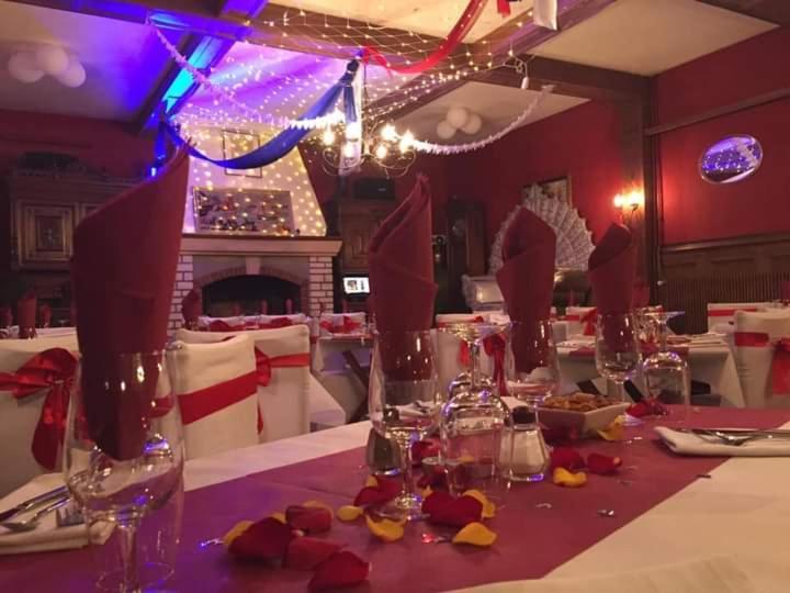 Hotellerie Normande Dozule Экстерьер фото