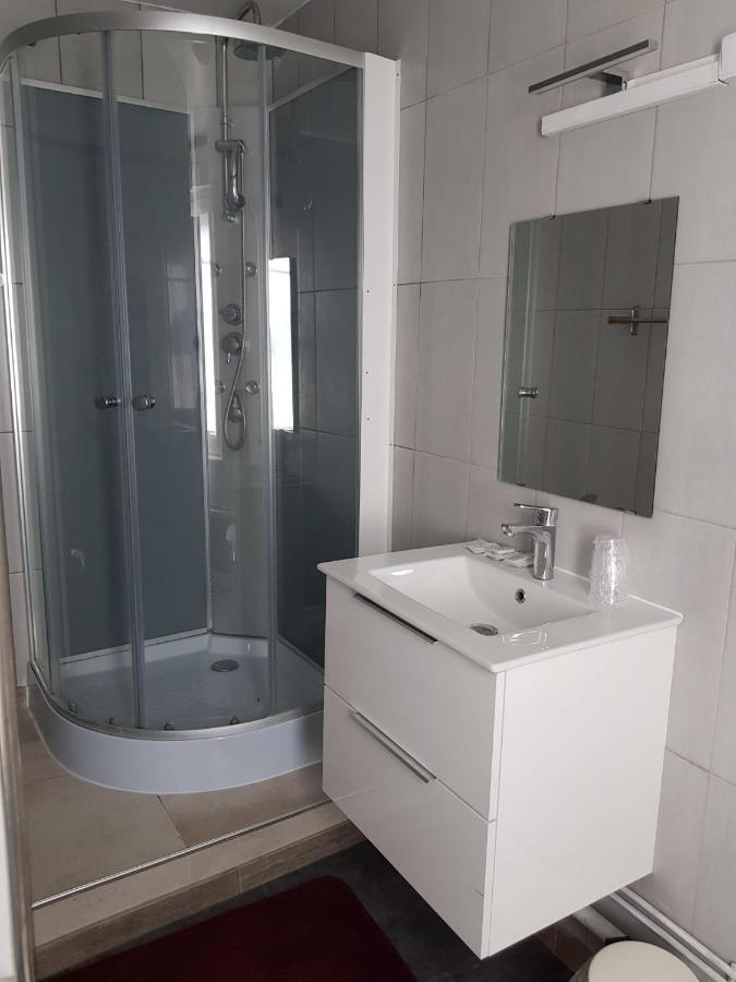 Hotellerie Normande Dozule Экстерьер фото