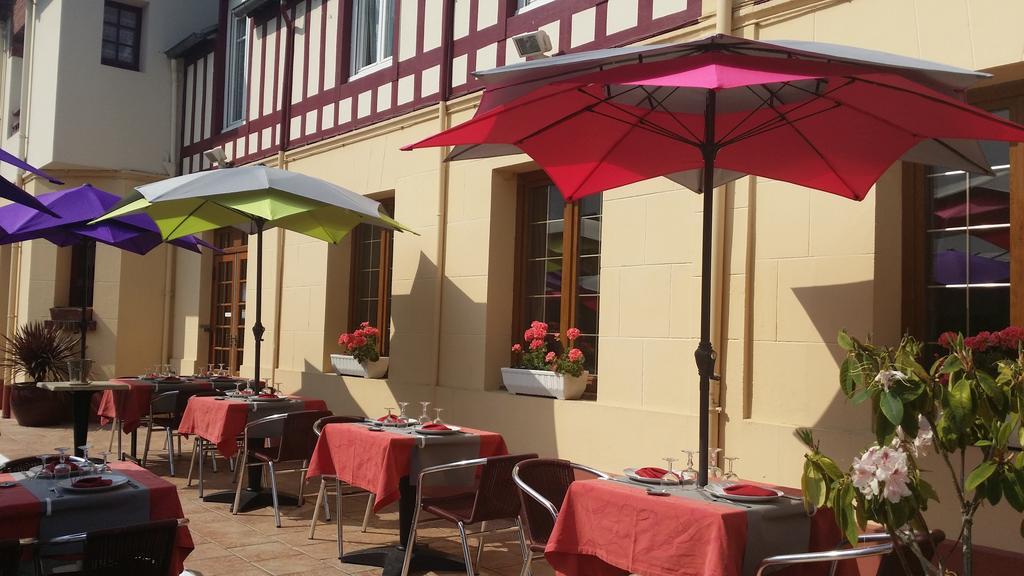 Hotellerie Normande Dozule Экстерьер фото